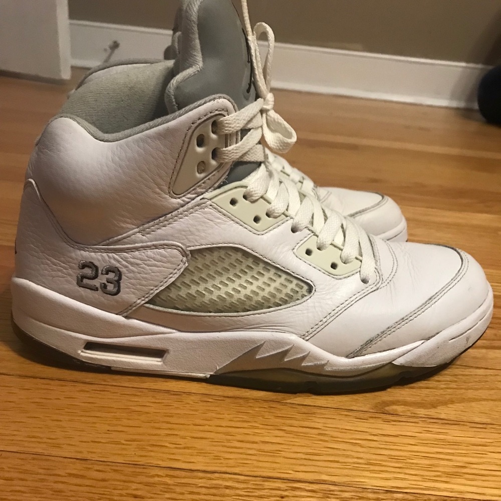 Jordan 5 classics men’s size 9